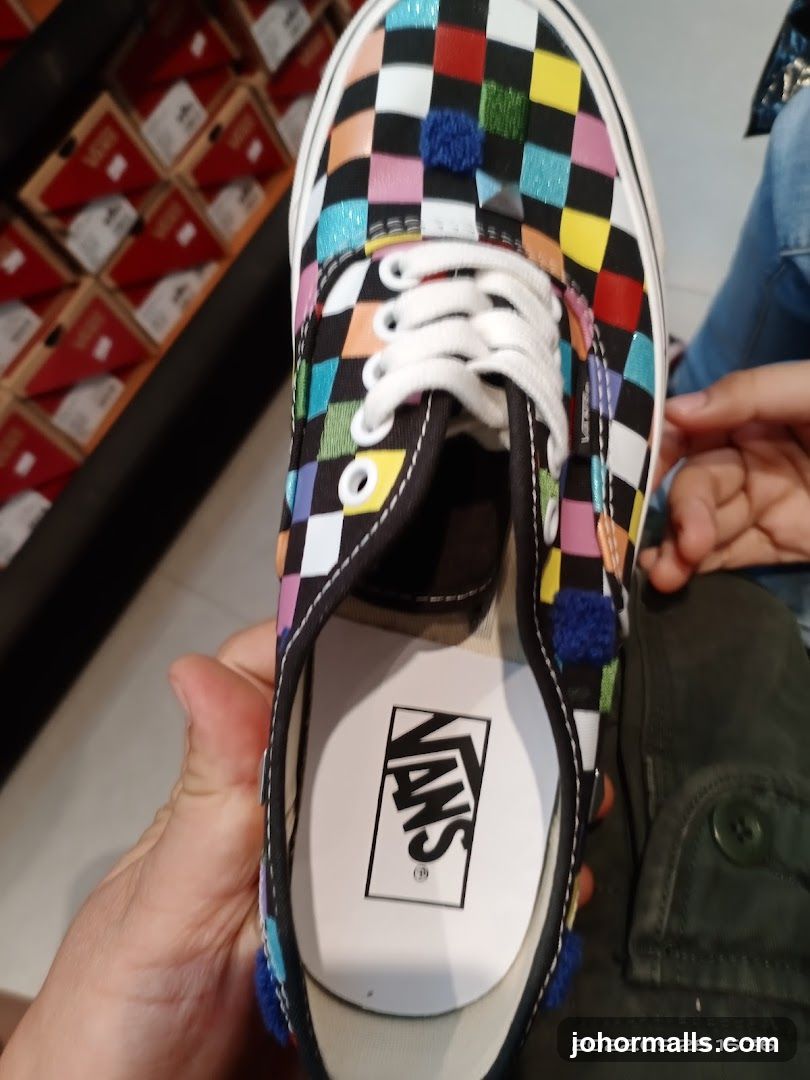 VANS JOHOR PREMIUM OUTLET (JPO)