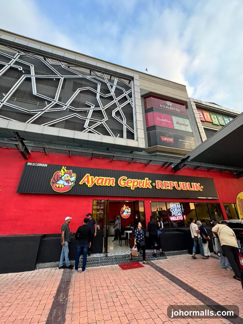 Ayam Gepuk Republik (Angsana Mall)