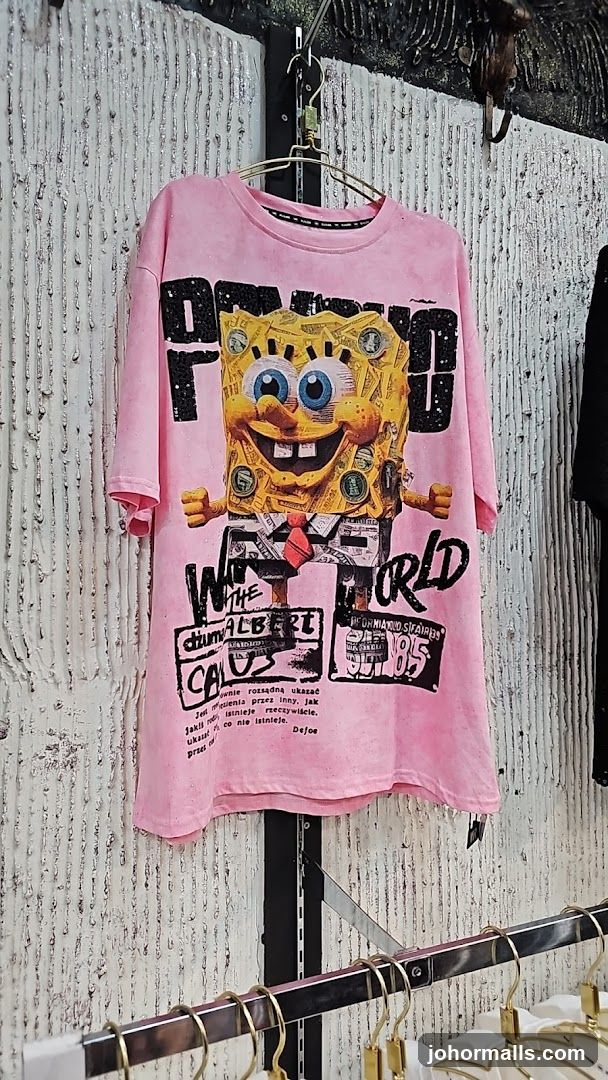 Pink T-shirt with Spongebob graphic