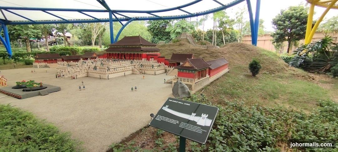 Miniature Chinese Architecture
