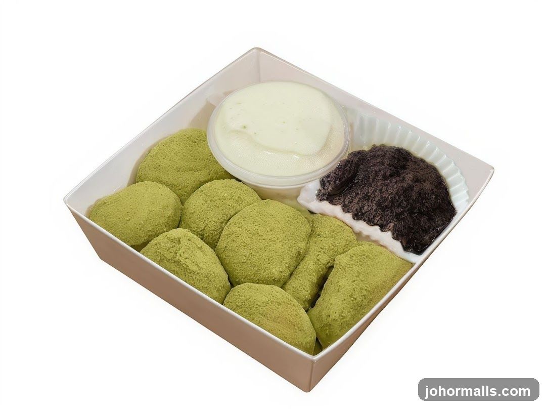 Matcha Mochi with Red Bean Paste and Cream