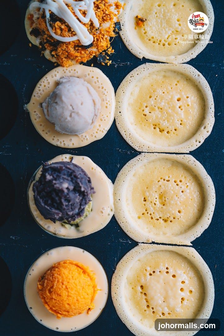 Wheel Cakes with Various Fillings