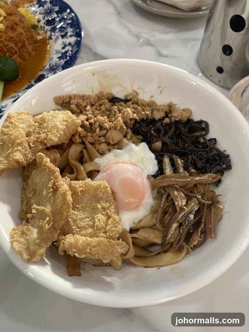 Noodles with Toppings