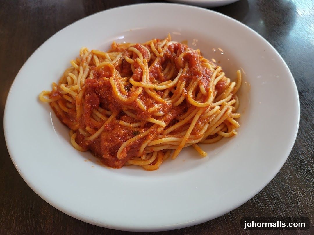 Spaghetti with Tomato Sauce