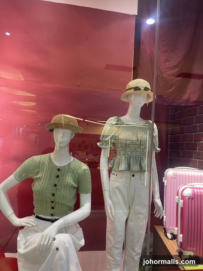 Mannequins in a store window