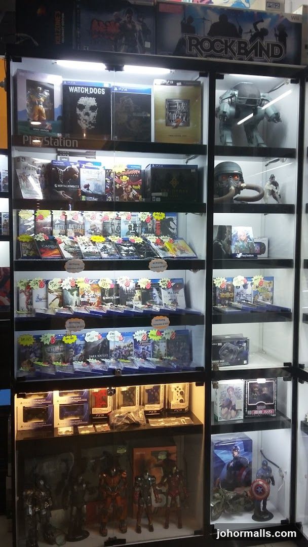 Video Game Store Display