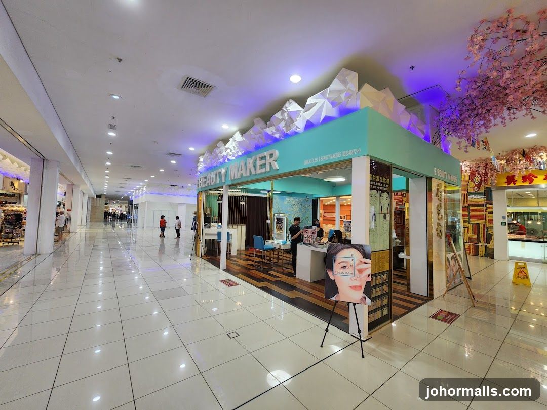 Beauty Maker Kiosk in Mall
