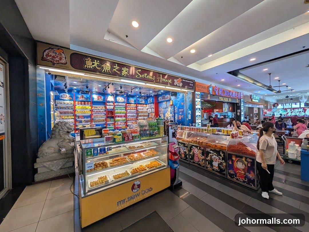 Food stalls and shops in a mall