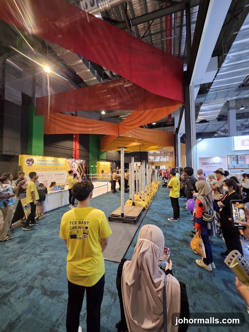 Indoor Event with Crawling Contest
