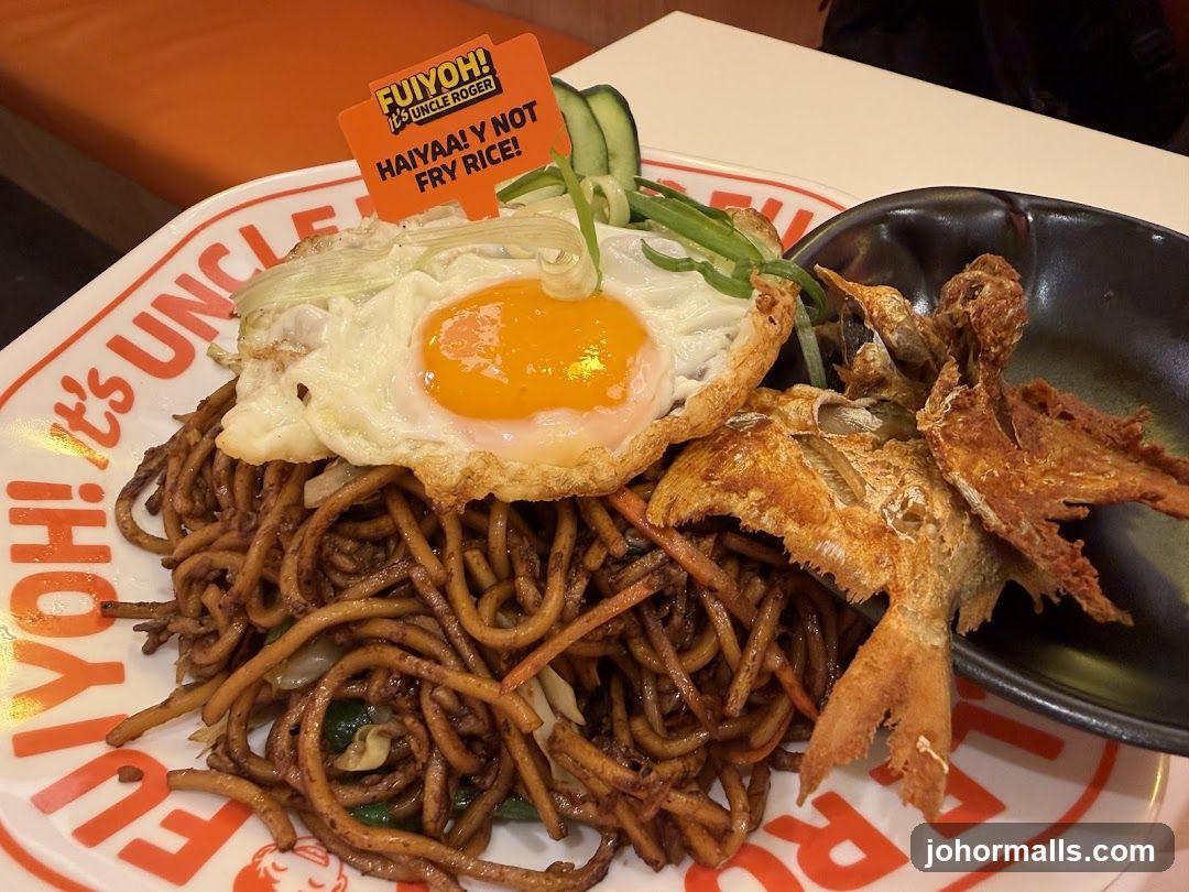 Noodles with Fried Fish and Egg