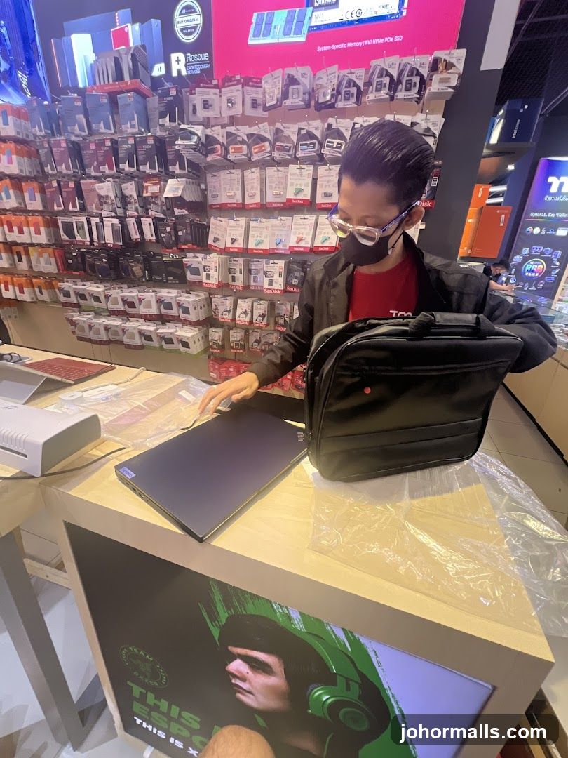 Electronics Store Display