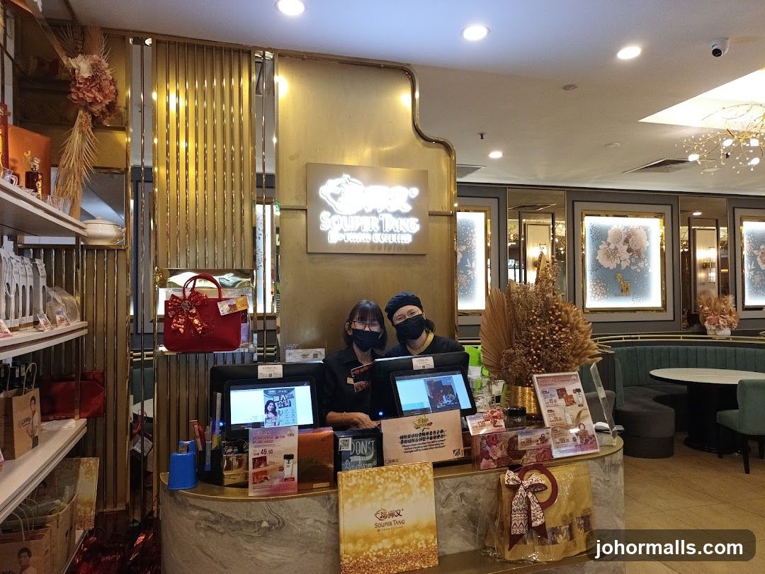 Restaurant Counter with Staff