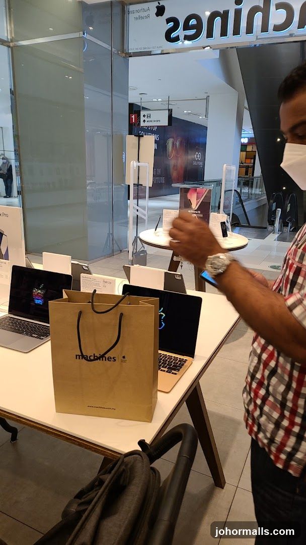Apple products display