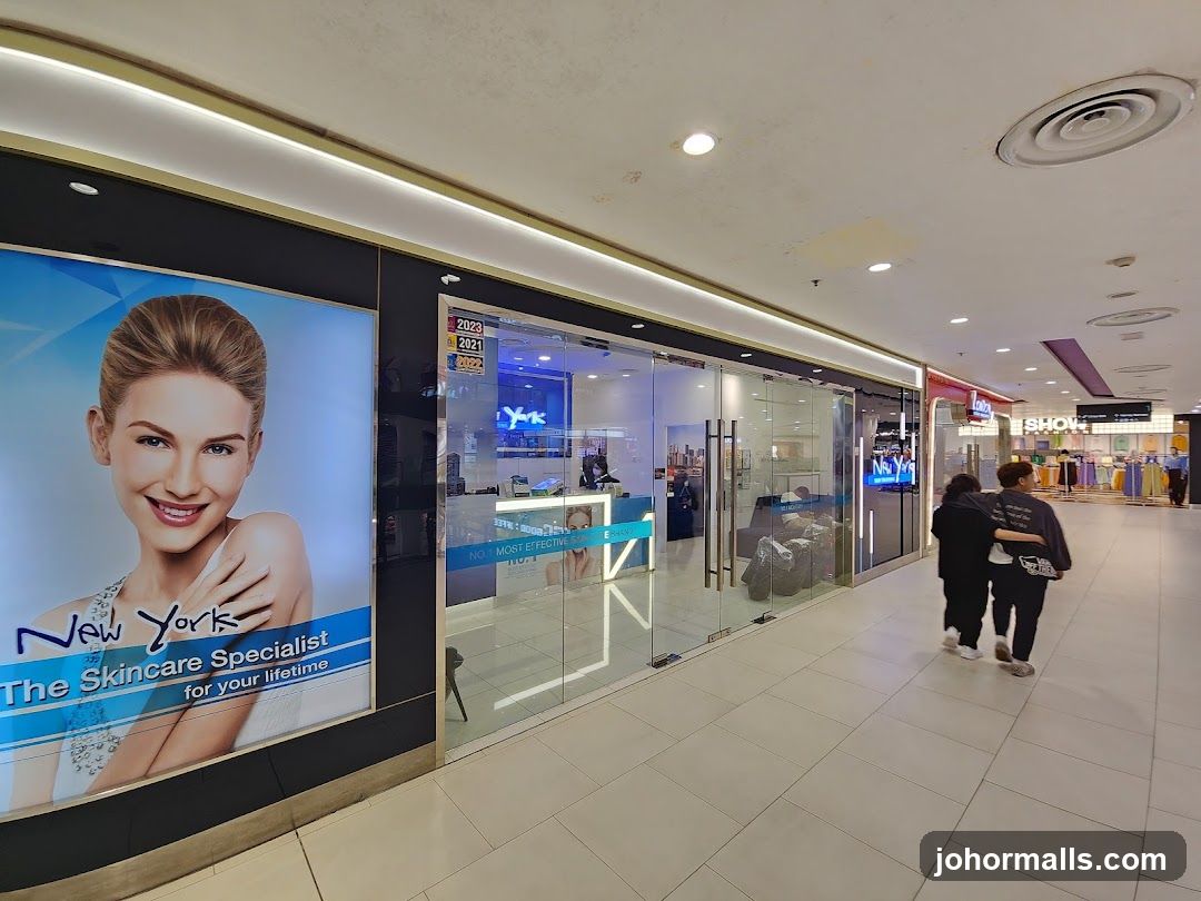 Skincare Specialist Storefront