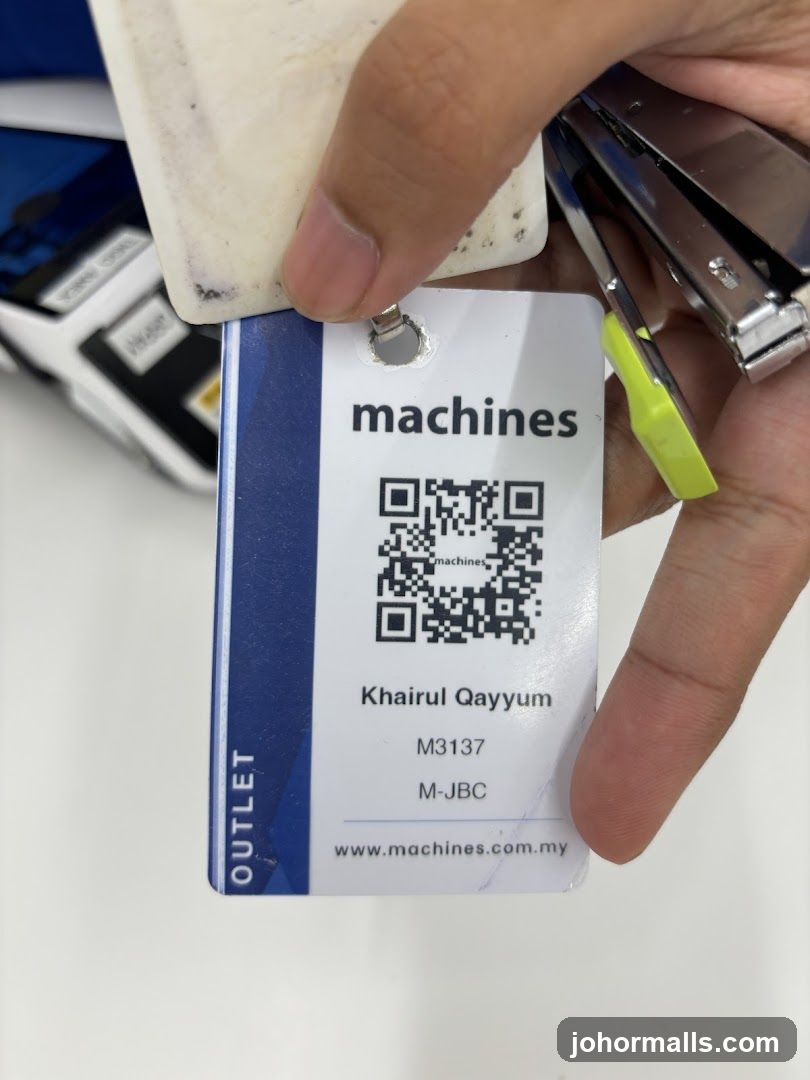 Machines Outlet Tag