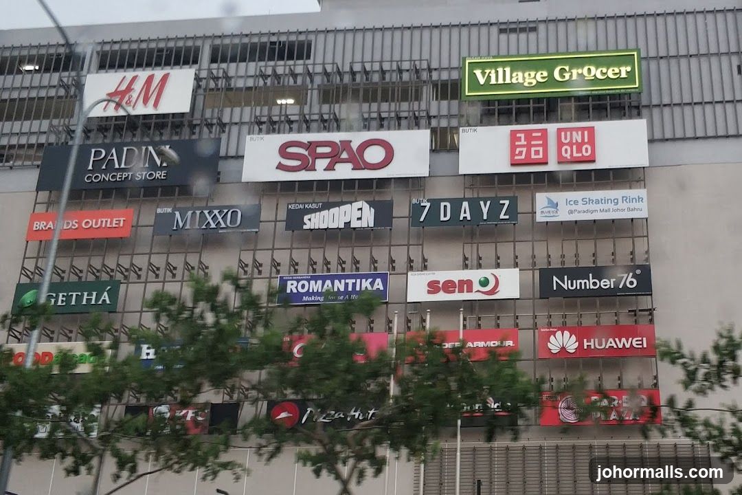 Mall Storefront Signage