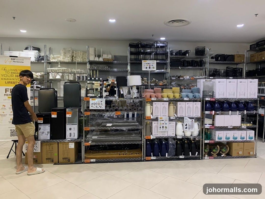 Home Goods Store Display