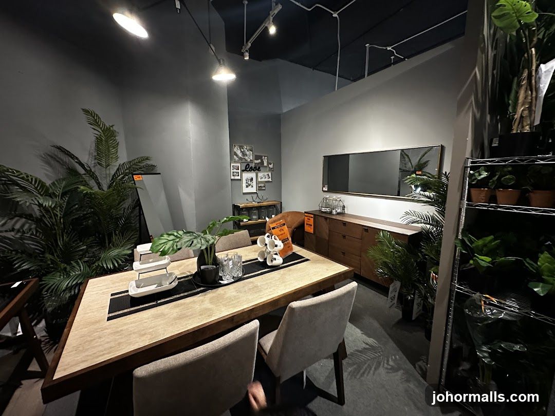 Dining Room Display