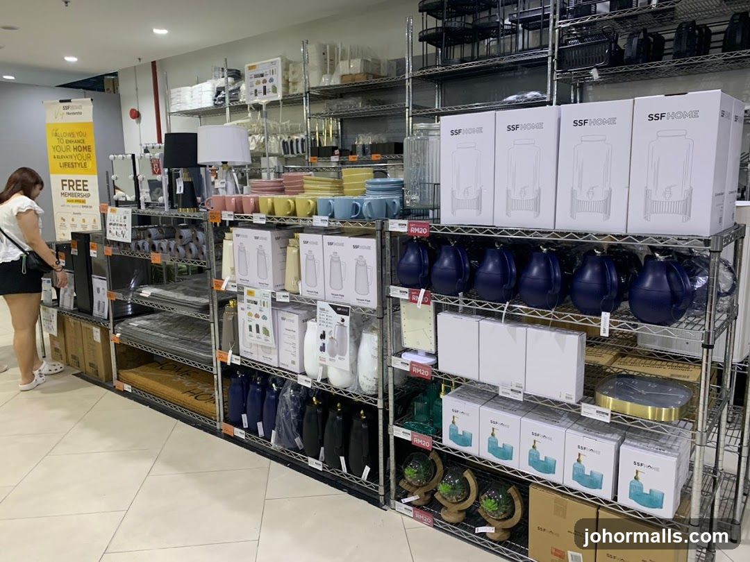 Home Goods Store Display