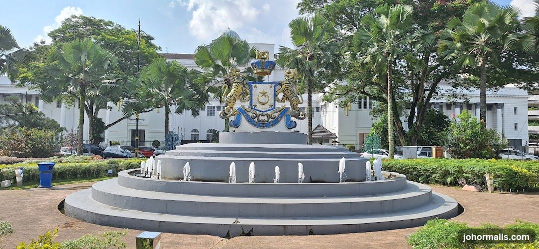 Fountain with Coat of Arms
