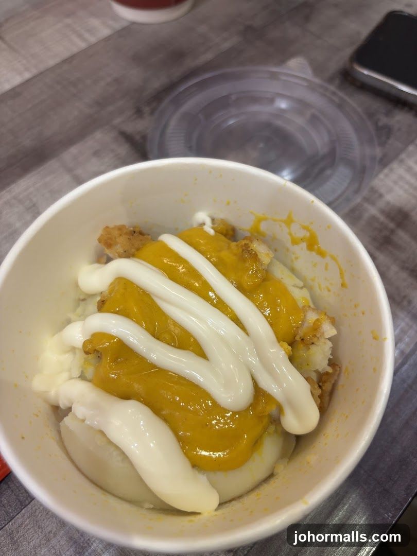 Mashed Potatoes with Chicken and Cheese