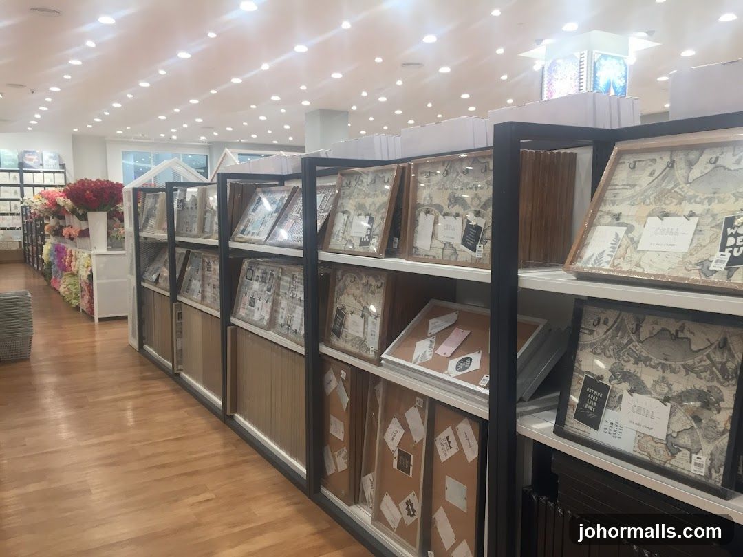Framed Artwork and Decorative Items