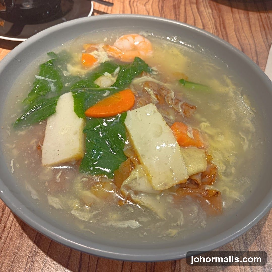 Noodle Soup with Shrimp and Vegetables
