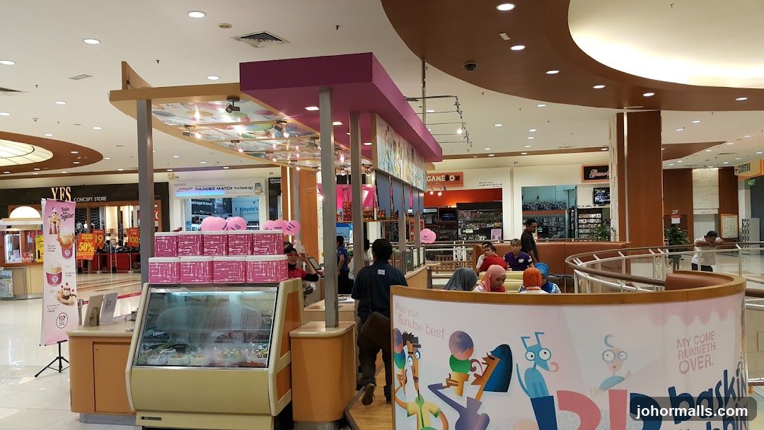 Ice Cream Kiosk in a Mall