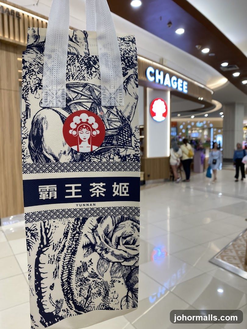 Chagee Bag with Storefront
