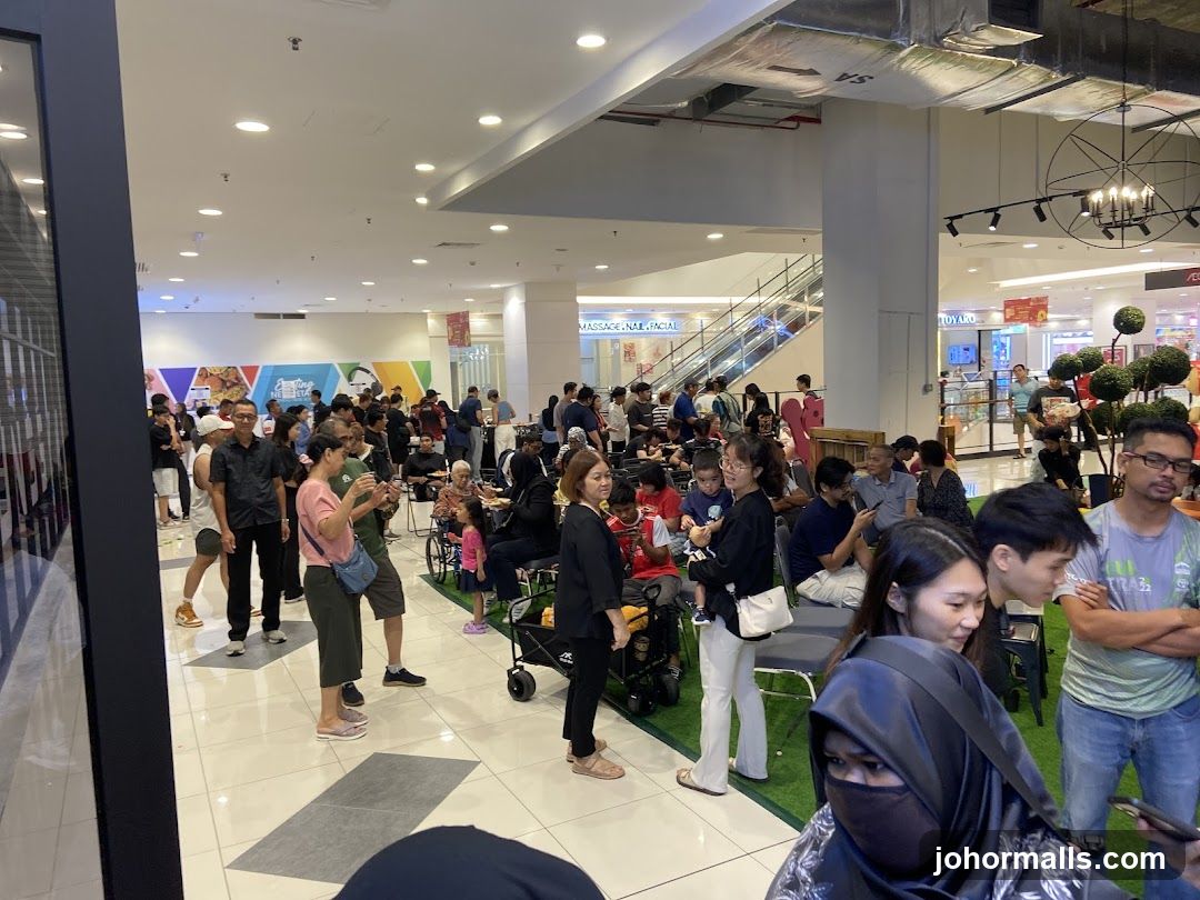 Crowded Mall Interior