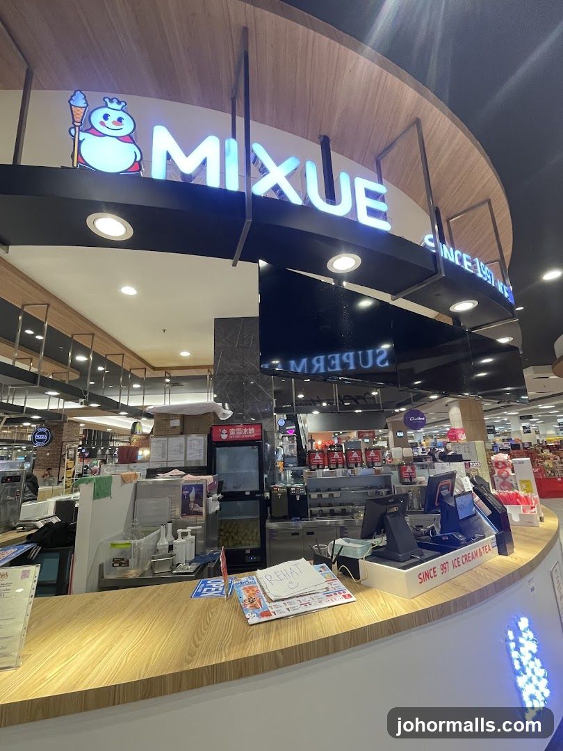 Mixue Ice Cream & Tea Counter