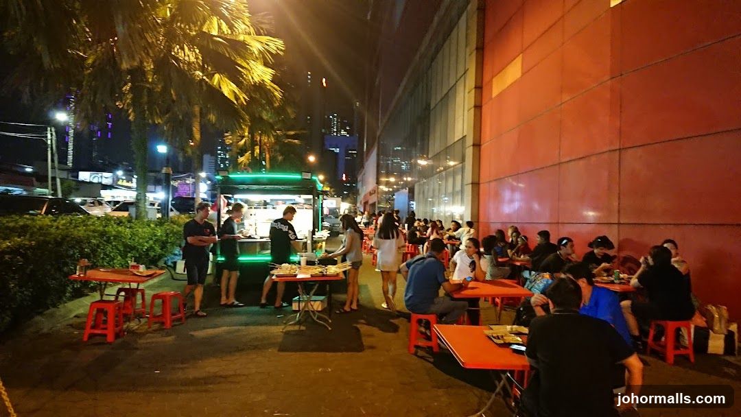 Outdoor Food Stalls at Night