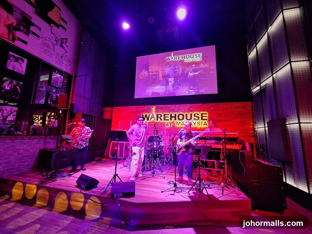 Live Band Performance