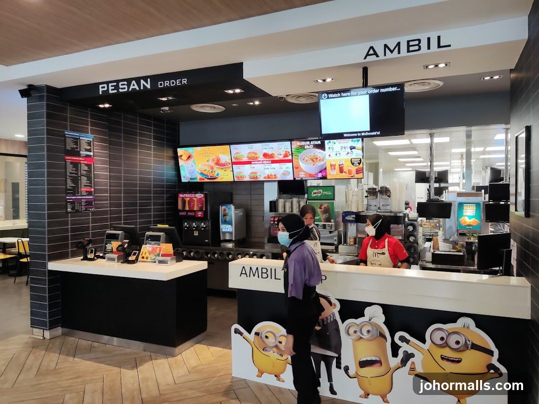 Fast Food Restaurant Counter