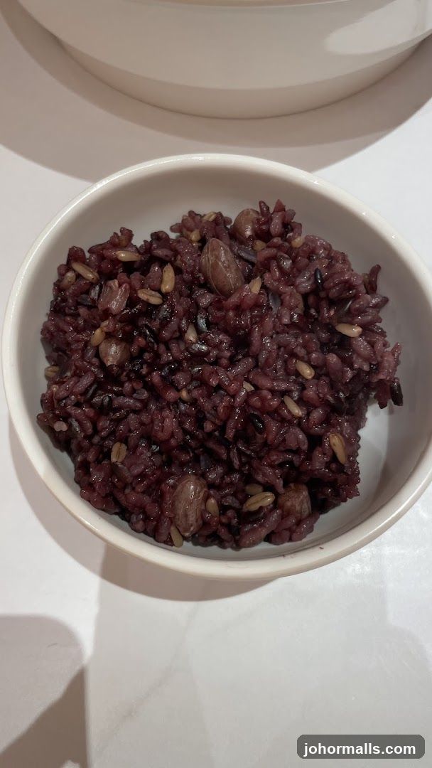 Black Rice with Peanuts