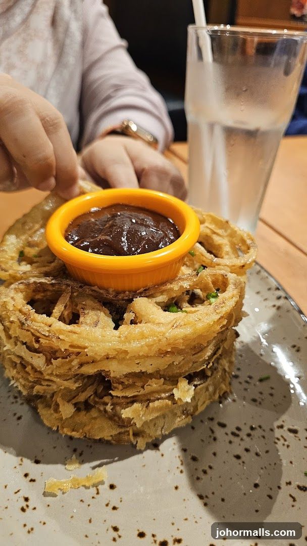 Onion Rings with Dip
