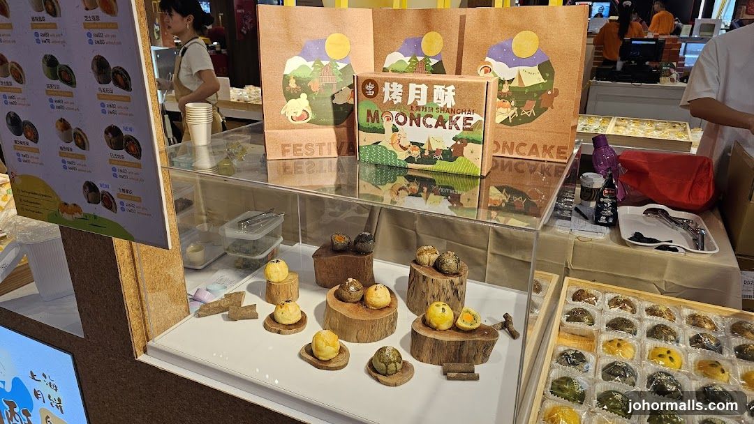 Mooncake display