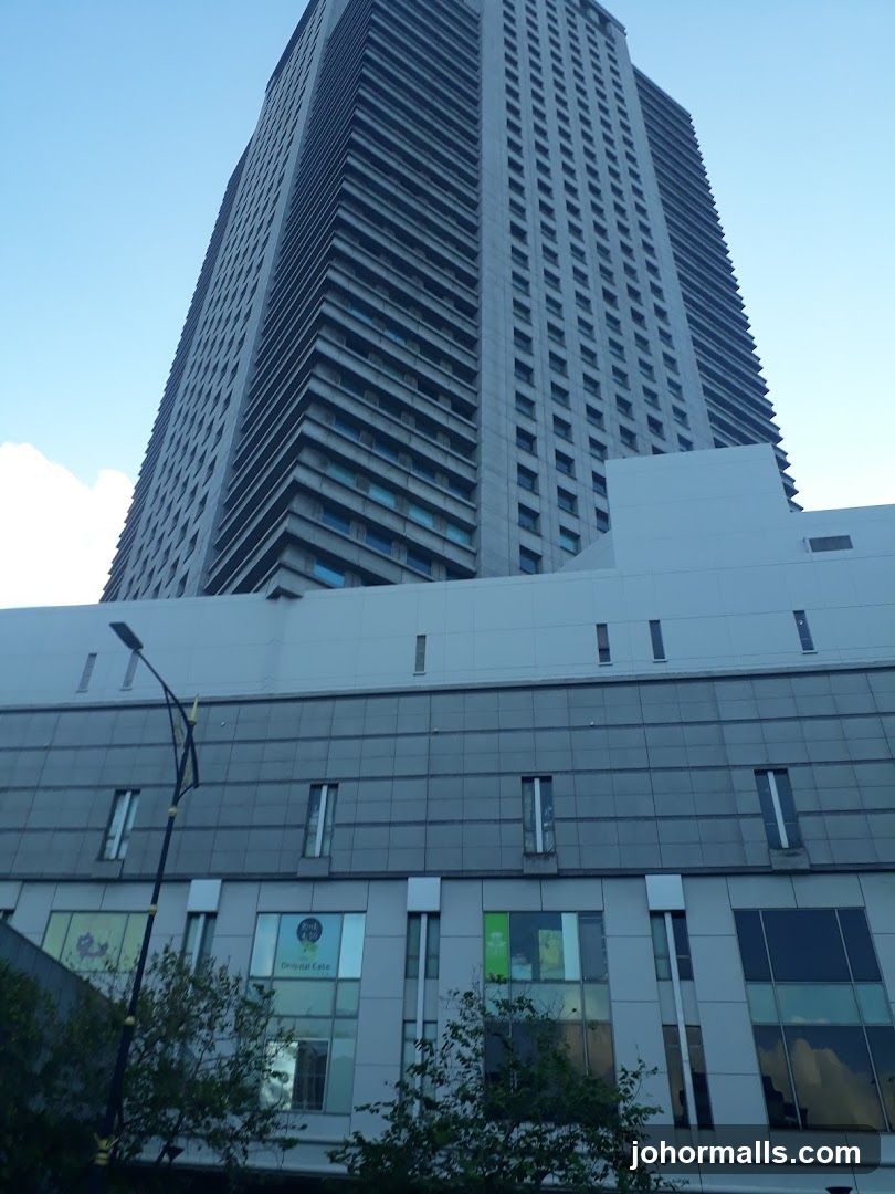 Modern Skyscraper with Lower Retail Levels