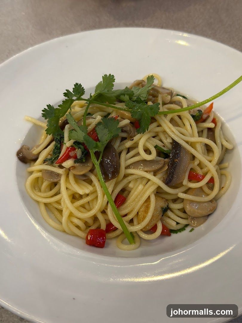 Spaghetti with Mushrooms and Chili