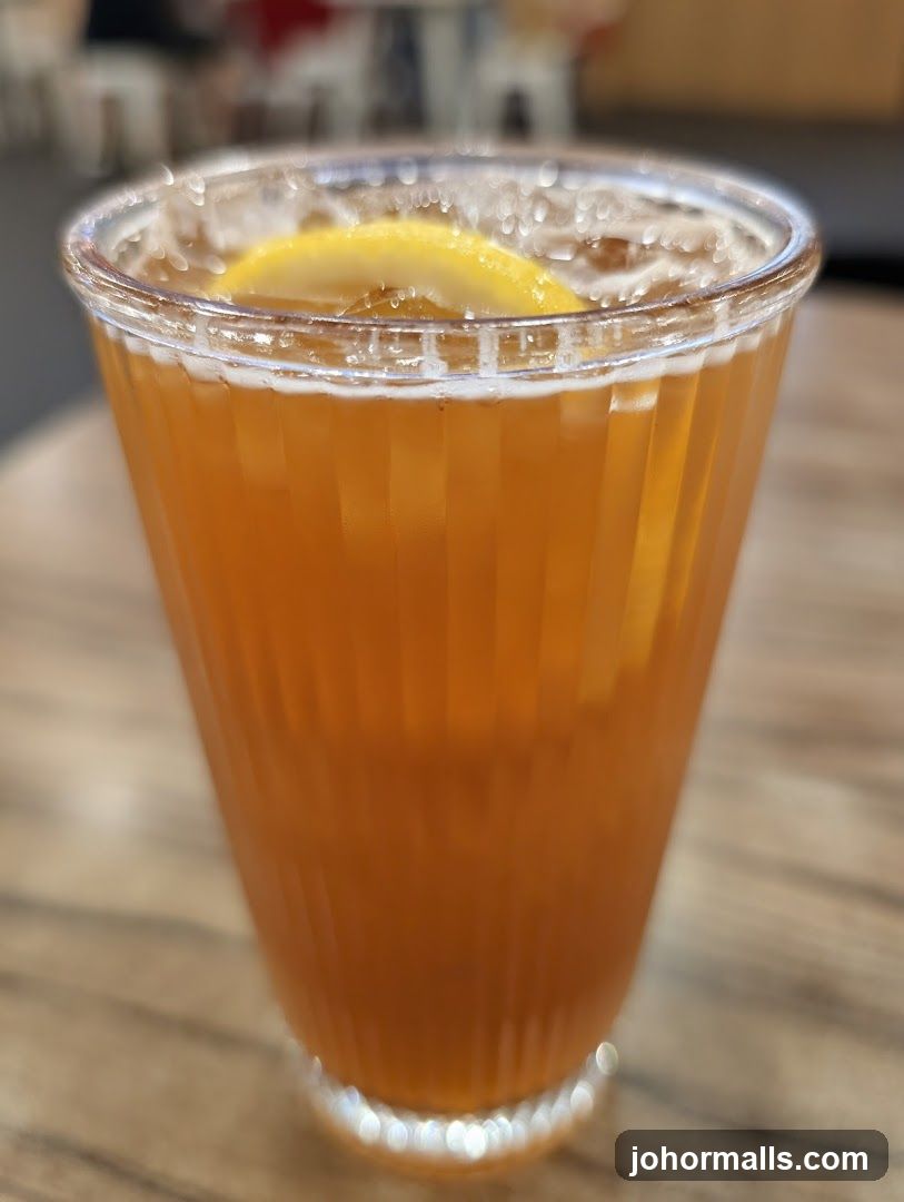 Iced Tea with Lemon