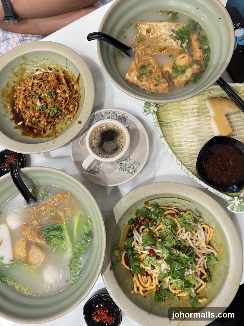 AK Noodles House - City Square