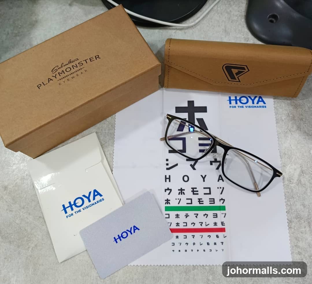 Eyewear Accessories