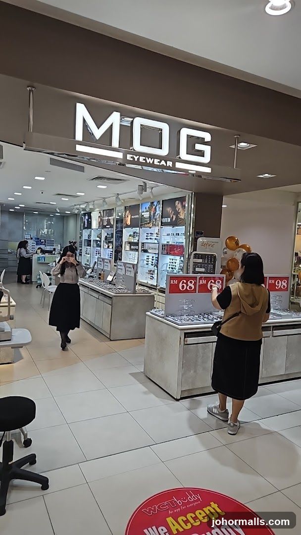 MOG Eyewear Paradigm Mall