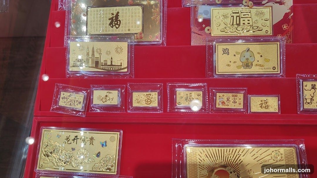 Gold bars with Chinese motifs