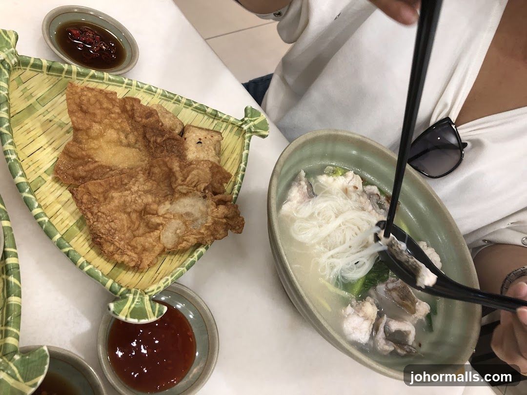 Fish Soup and Fried Appetizer