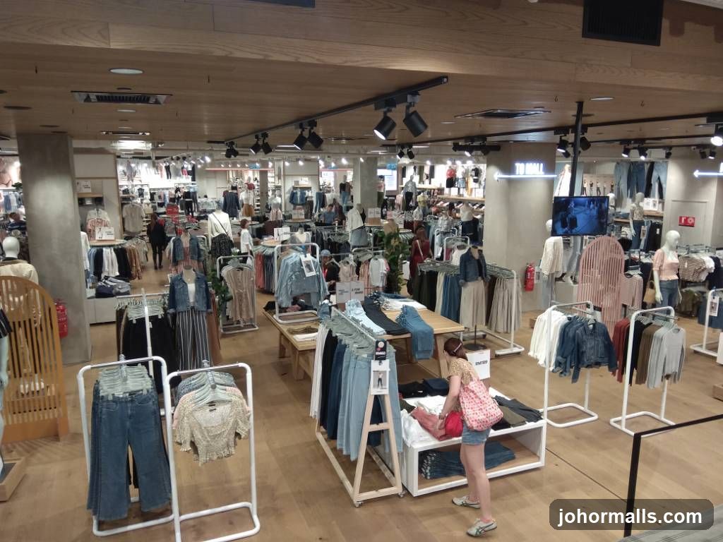 Clothing store interior