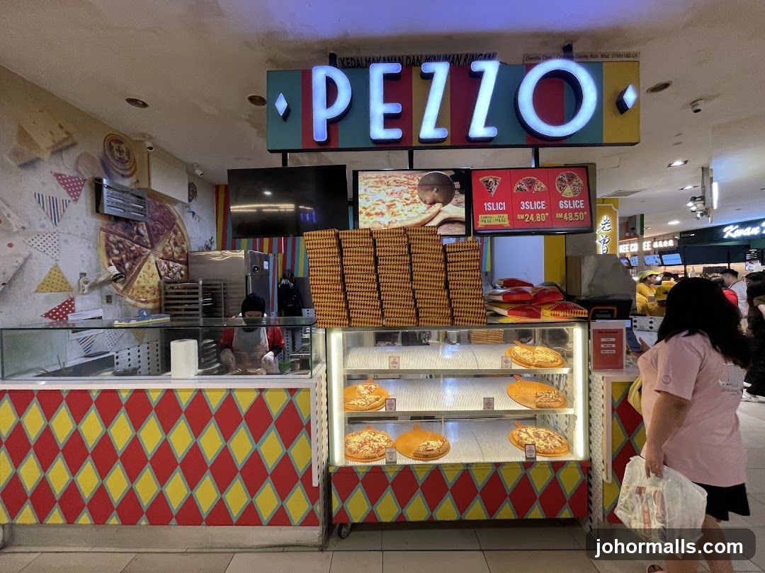 Pezzo Pizza Counter