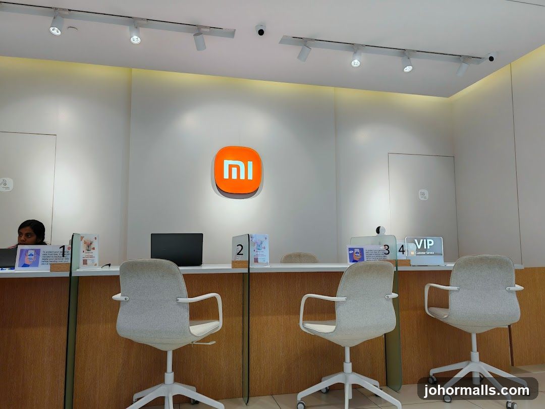 Xiaomi Store Service Counter