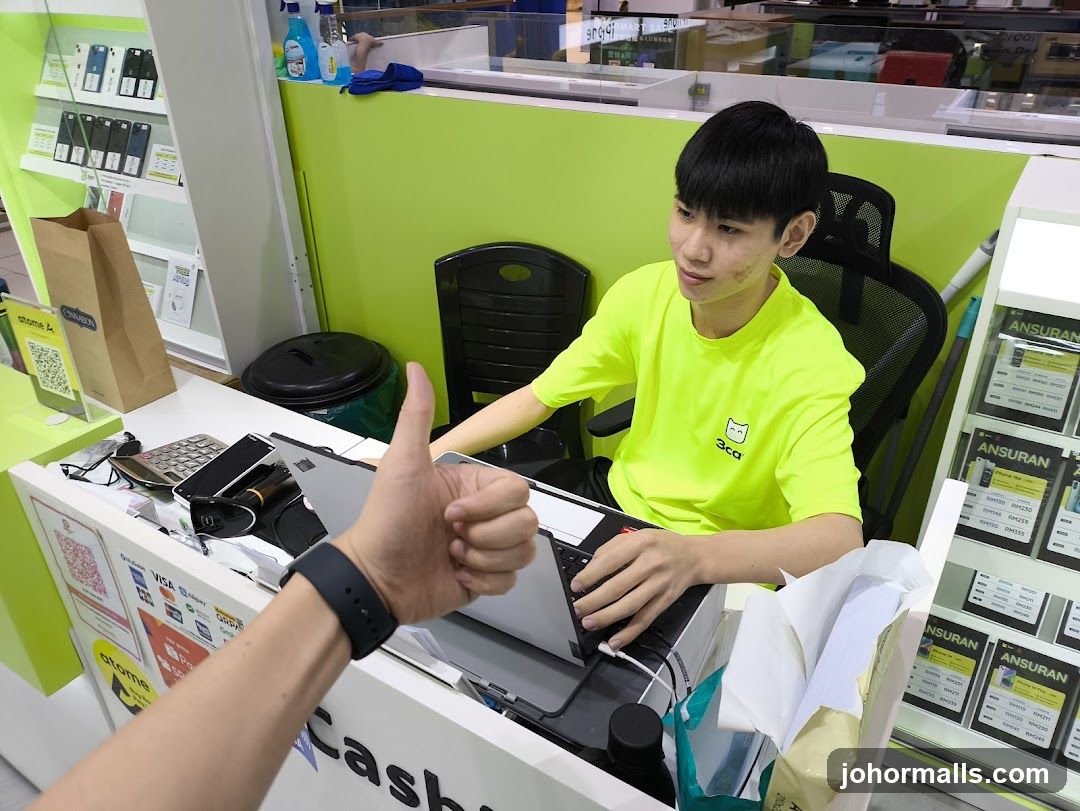 Customer Service Desk