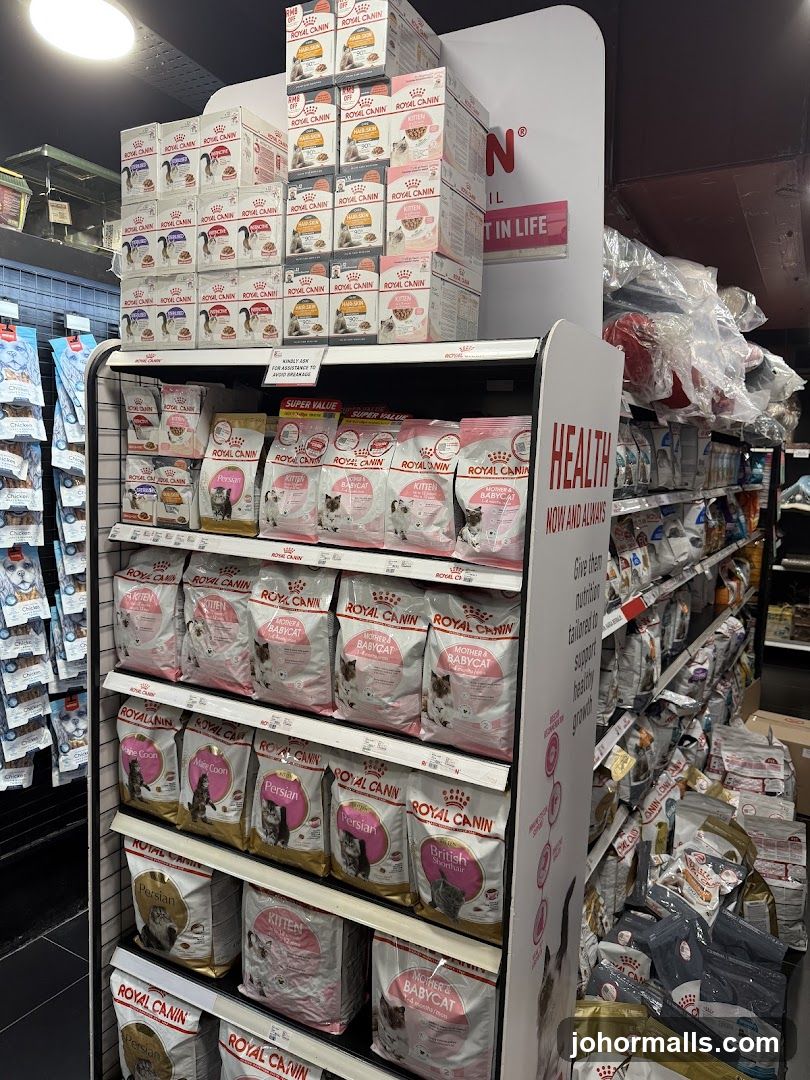 Pet Food Aisle